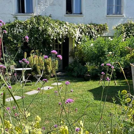 Pensionat La De La Grenouille