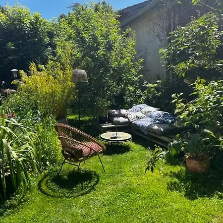 Pensionat La De La Grenouille Giverny